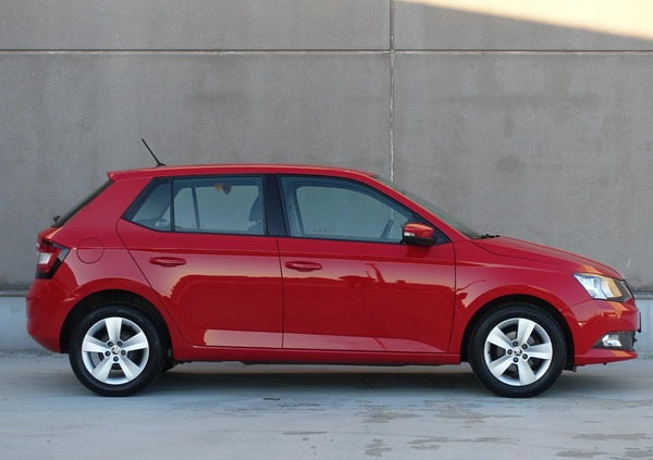 Skoda Fabia cena 32900 przebieg: 150000, rok produkcji 2018 z Goniądz małe 326
